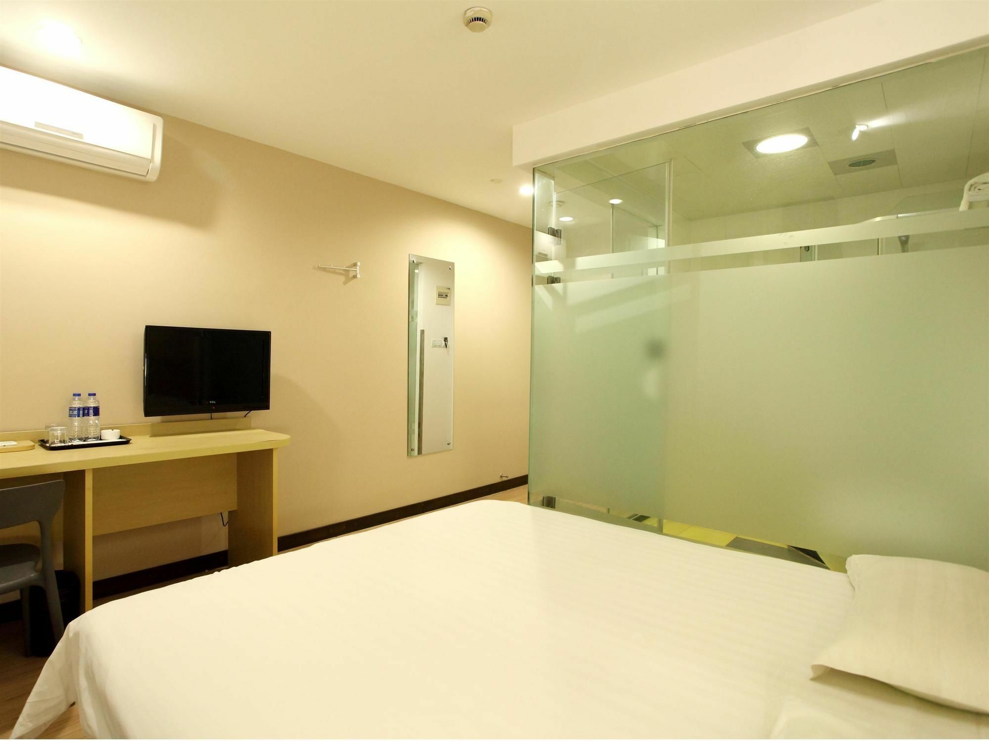 Weijing Express Hotel Changshu Exteriör bild